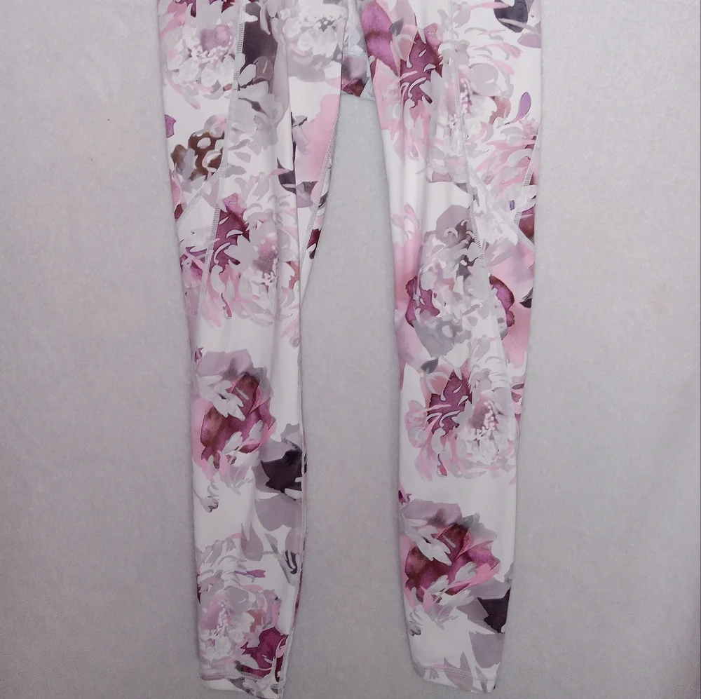 Athleta Salutation Tight Peony 7/8 Leggings Stash Pockets Womens Size XXS - Picture 4 of 11